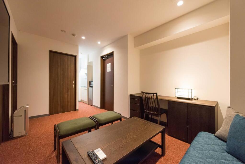 Serorin Light Hotel Tokyo Exterior photo